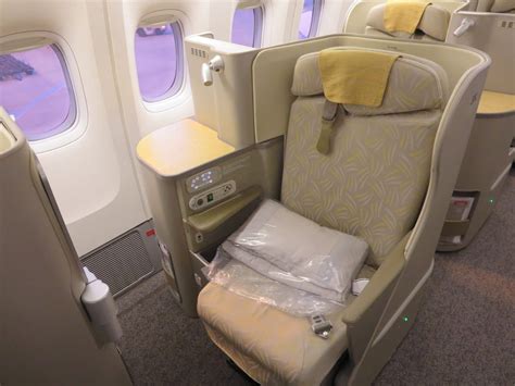 asiana airlines boeing 777-200lr|Airline review: Asiana Airlines Boeing 777 business .